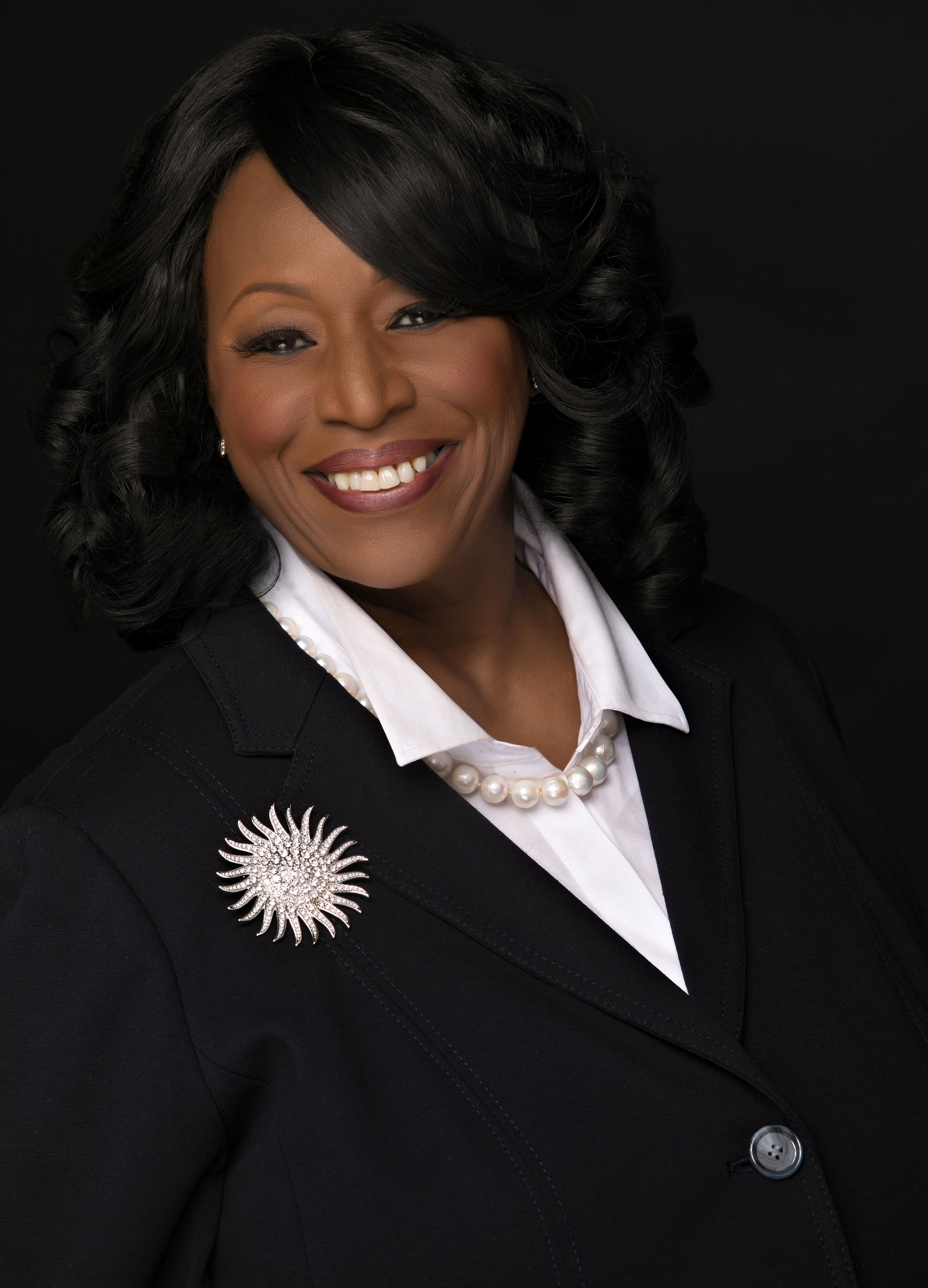 Dean Alfreda Robinson headshot