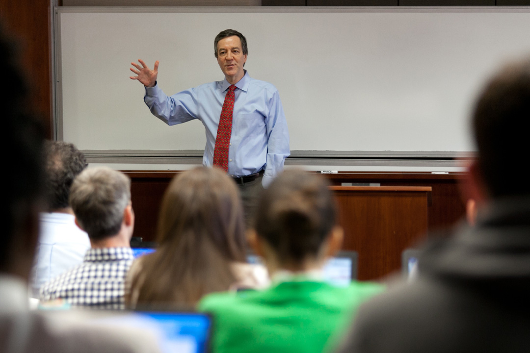 Professor Robert Glicksman speaking in a classroom to a group of students.