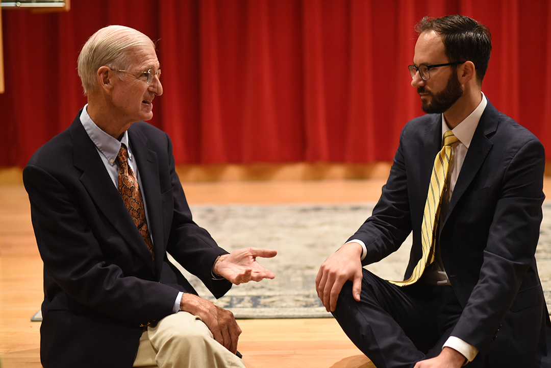 Charles Craver during the 2018 Lawrence Lecture on Dispute Resolution.