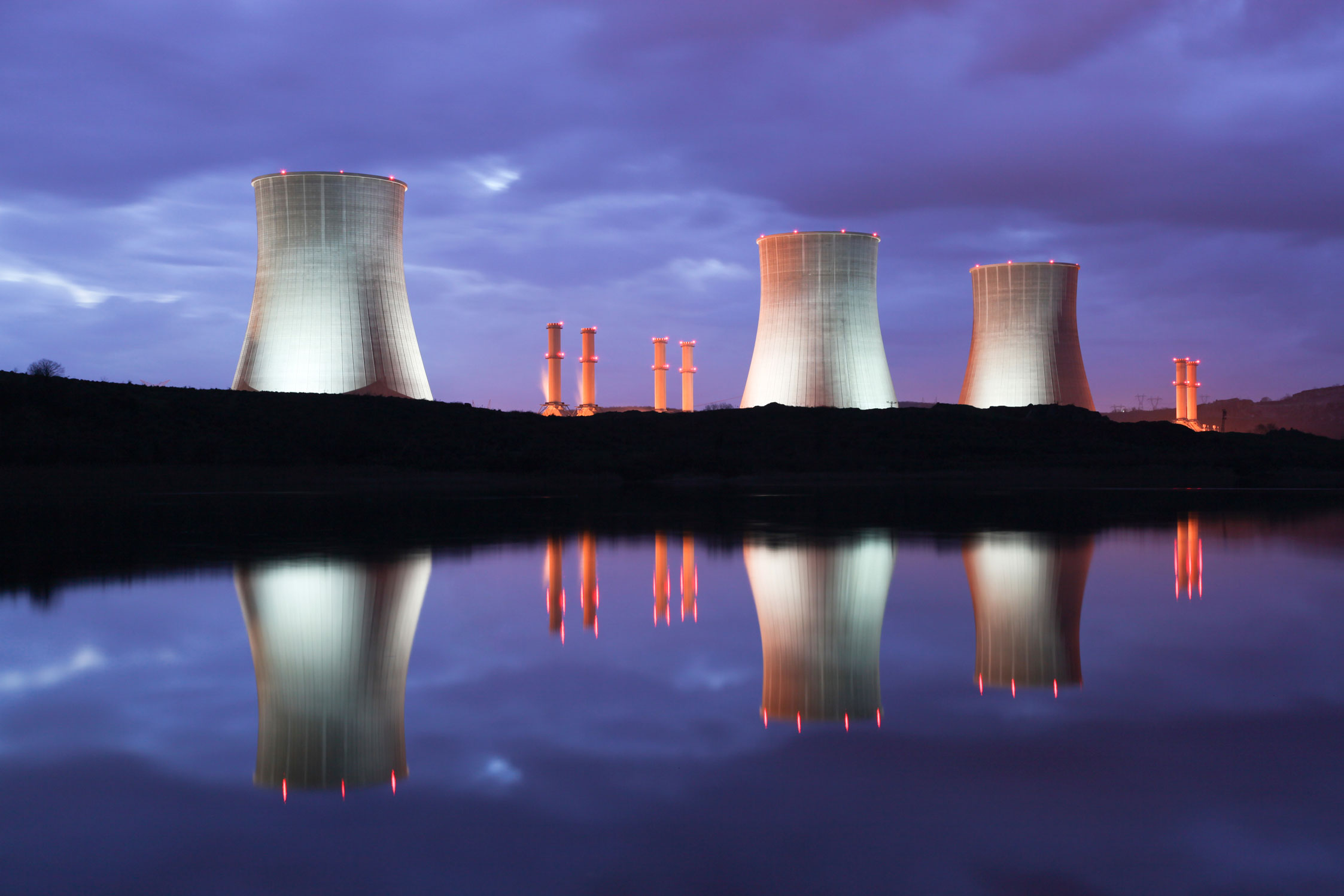 Photo of nuclear plant cooling towers.