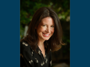 Laura Dickinson headshot