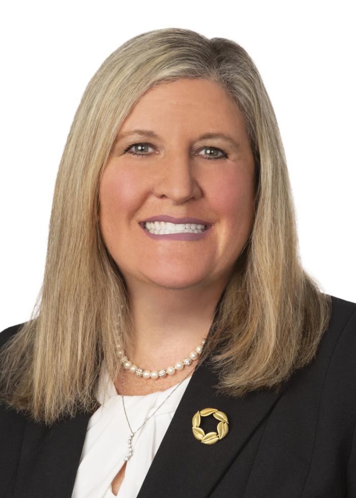 Alexandra Dapolito Dunn
