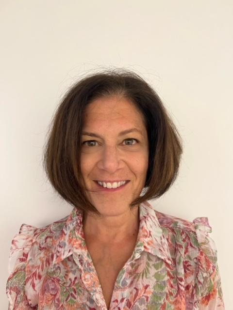 Stephanie Basta headshot