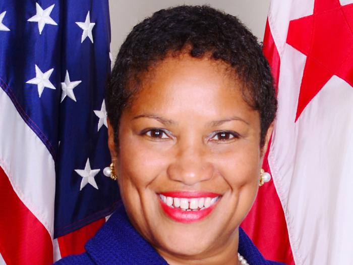 Portrait of Natalie Ludaway, JD '86