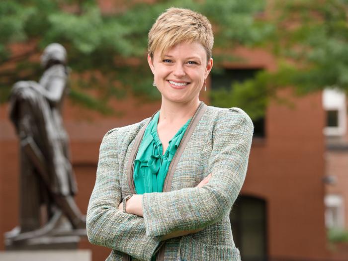 Photo of Senior Associate Dean for Academic Affairs Emily Hammond