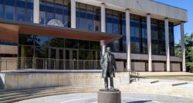 Statue in front of a building